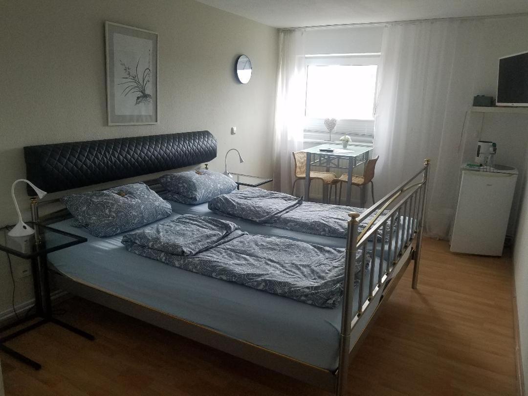 Rooming24, Kleine Pension Lübeck Eksteriør bilde