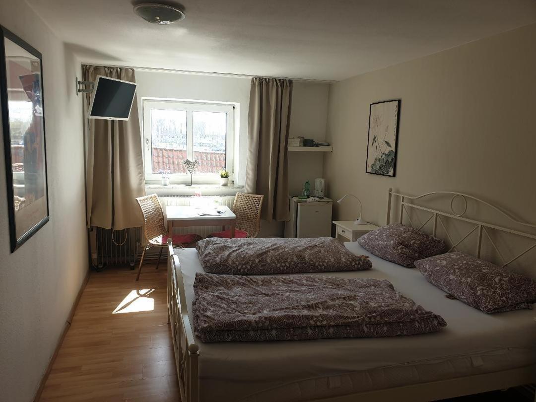 Rooming24, Kleine Pension Lübeck Eksteriør bilde