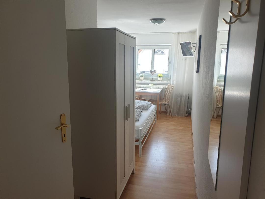 Rooming24, Kleine Pension Lübeck Eksteriør bilde