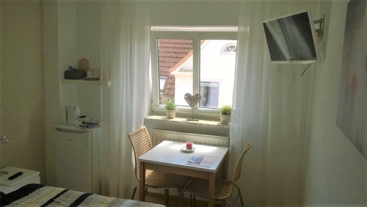 Rooming24, Kleine Pension Lübeck Eksteriør bilde