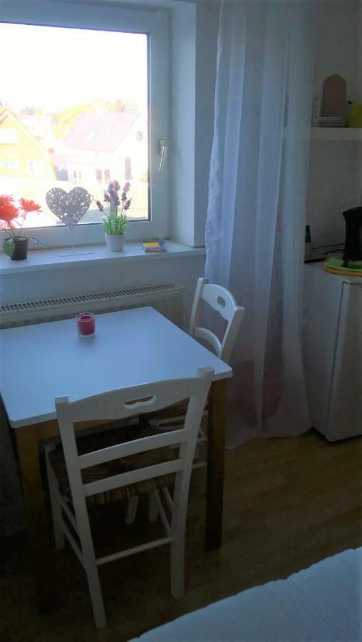 Rooming24, Kleine Pension Lübeck Eksteriør bilde